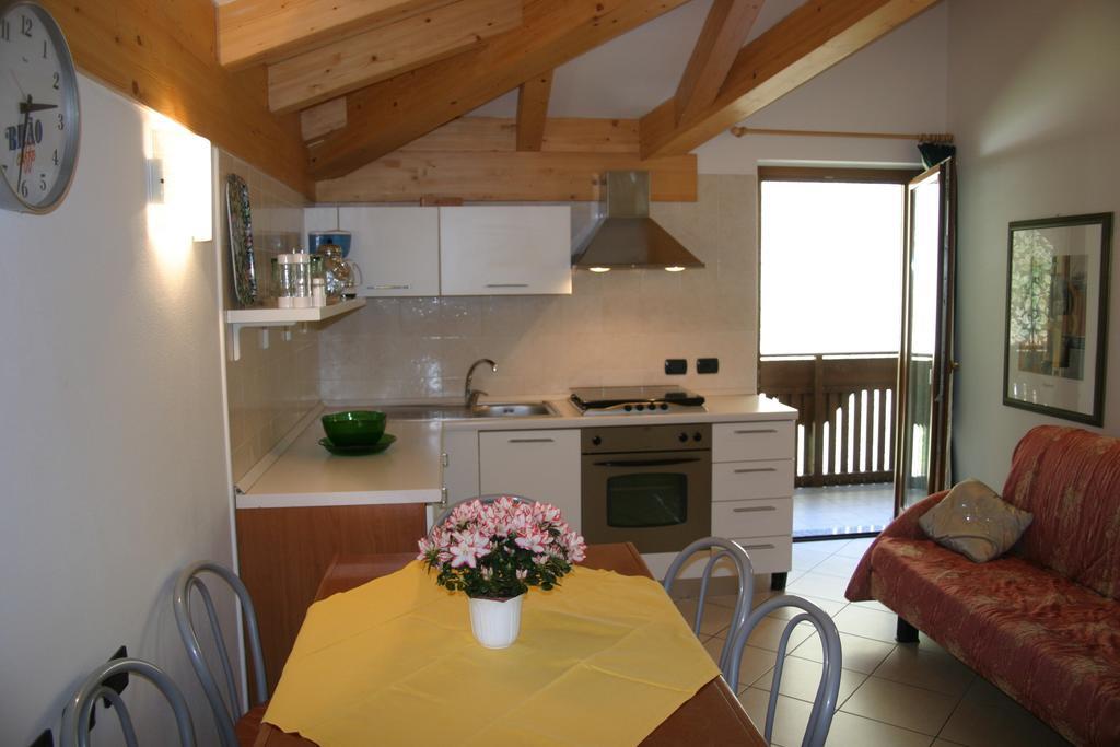 Apartamento Casa Ornella Pieve Di Ledro Habitación foto